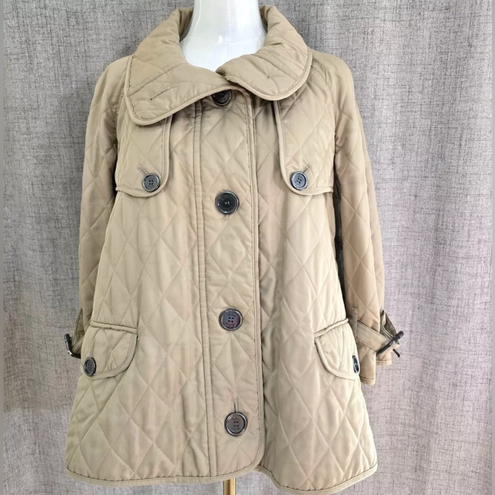 Burberry Nova Check London
Quilted Beige Short Swing Jacket Made in England Med